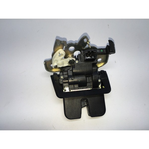 Fechadura Capo Traseiro Audi Q3 2015