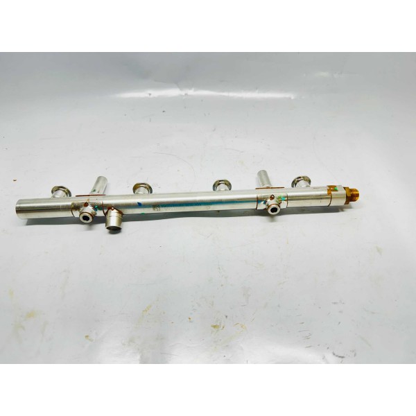 Flauta De Combustível Vw 06k133317aa