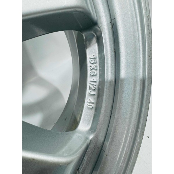 Roda Toyota Prius 2017 Aro 15 Prateado