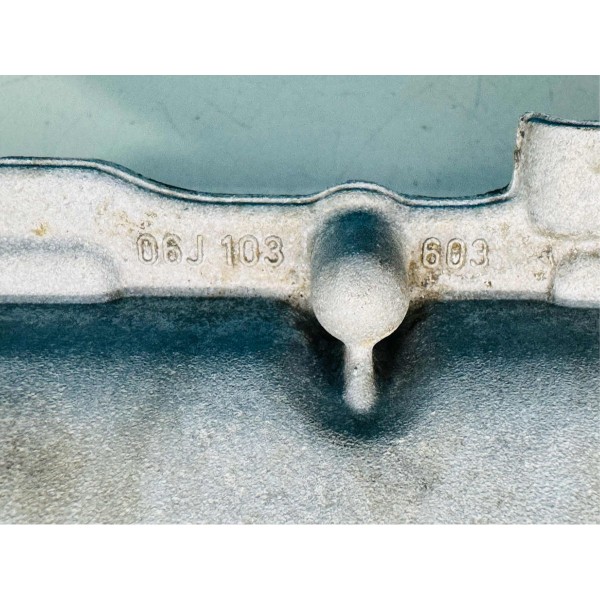 Sobre Cárter Vw Jetta Tsi 06j103603