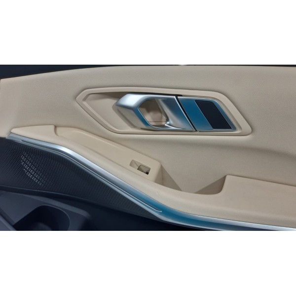 Forro De Porta Dianteiro Direito Bmw 320i Gp Sport 2022