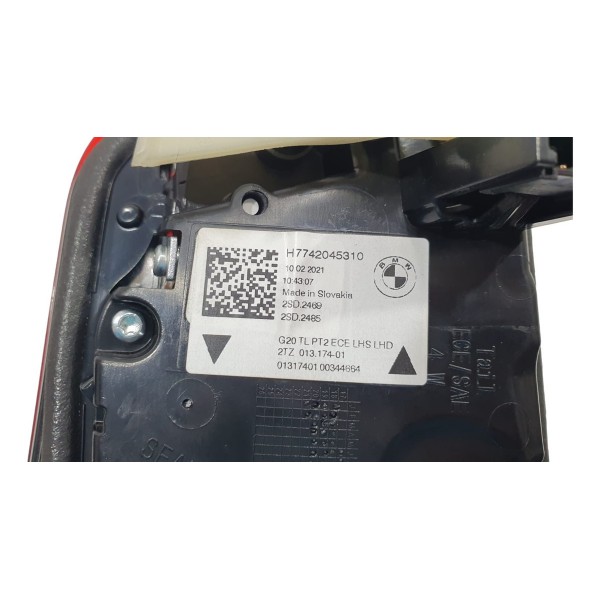 Lanterna Tampa Traseira Esquerda Bmw 320i M Sport 2022 Esquerdo Vermelho
