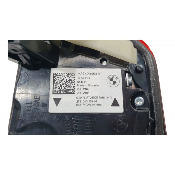 Lanterna Tampa Traseira Direita Bmw 320i M Sport 2022 Direito Vermelho