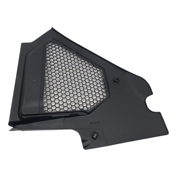 Acabamento Churrasqueira Esquerda Bmw 320i M Sport 2022 Preto