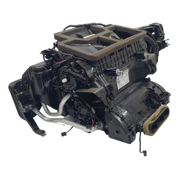 Caixa De Ventilação Bmw 320i M Sport 2022