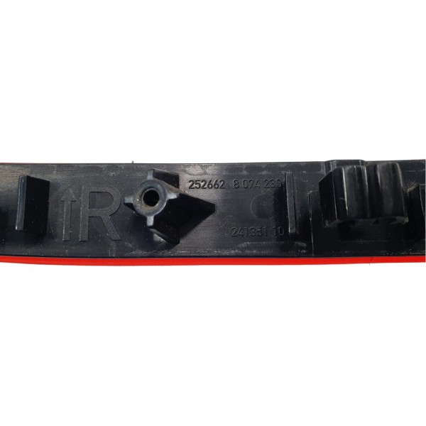Refletor Para-choque Traseiro Direito Bmw 320i M Sport 2022 Vermelho