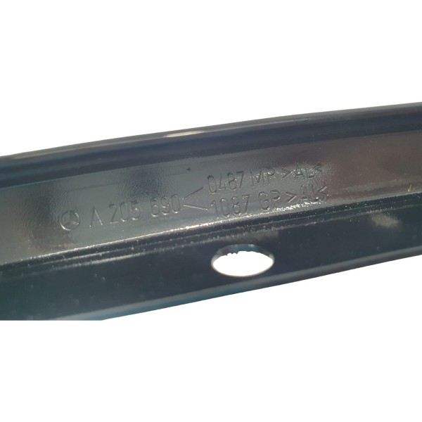 Acabamento Porta Traseira Direita Mercedes C180 2019  Traseira Direito Preto