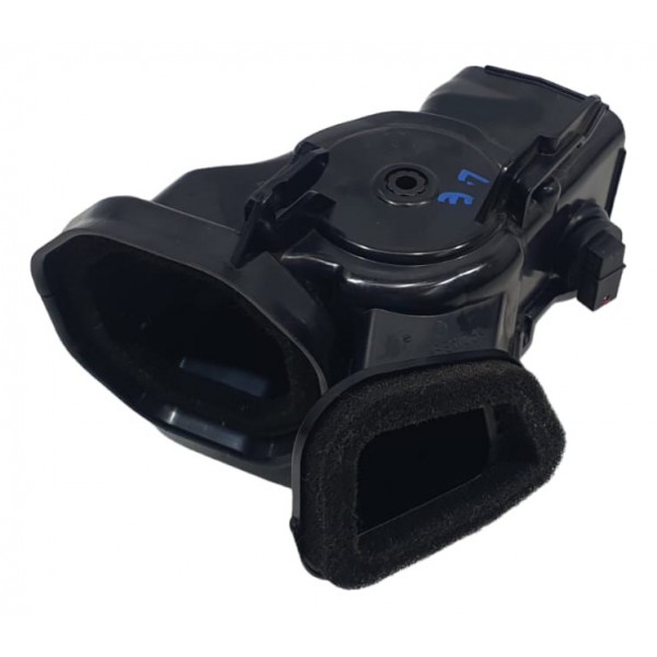 Duto Difusor De Ar Lado Esquerdo Mercedes C180 2019