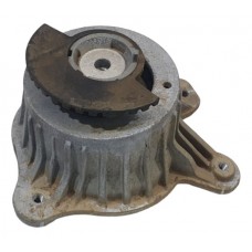 Coxim Motor Lado Direito Mercedes C180 2019